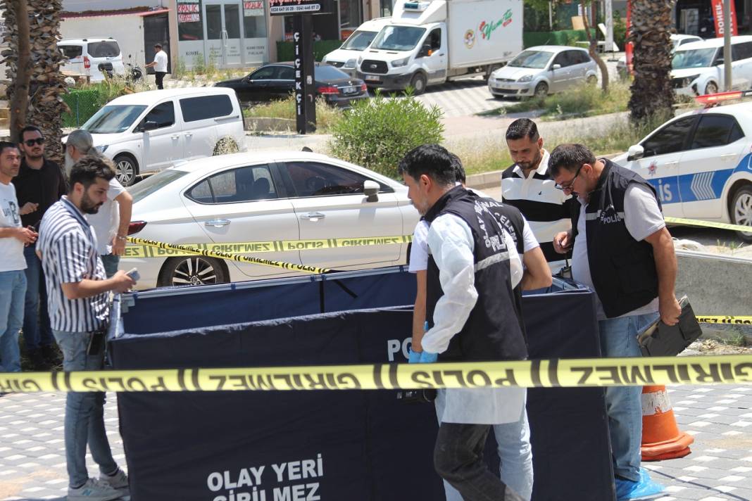 Emekli polis oğlunu öldürdü! Mermisi bitene kadar durmadı 3